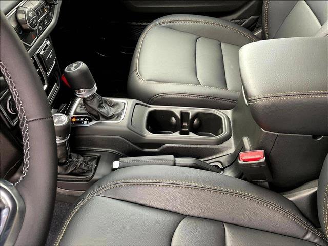 New 2027 Jeep Wrangler Unlimited Sahara AWD/4WD image 7