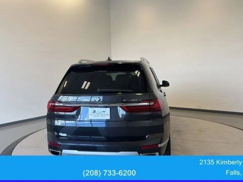 Used 2022 BMW X7 xDrive40i w/ Premium Package AWD/4WD image 14