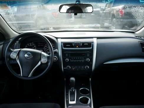 Used 2013 Nissan Altima 2.5 S image 3