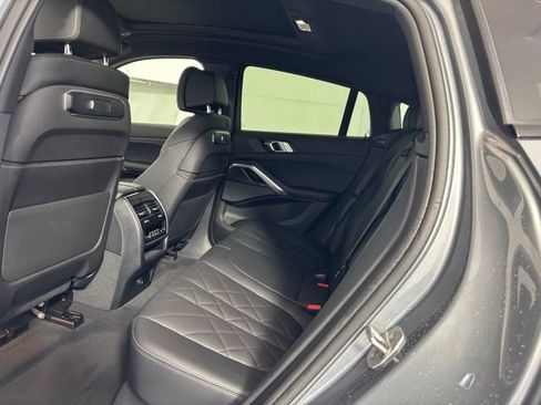 Used 2024 BMW X6 M60i w/ Climate Comfort Package AWD/4WD image 21