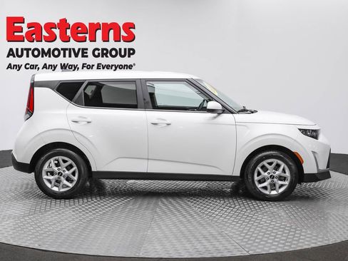 Used 2024 Kia Soul LX w/ Option Group 015 image 4