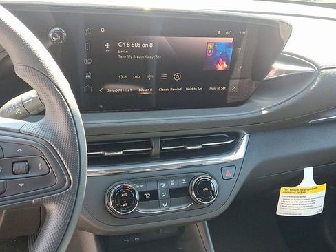 New 2026 Buick Envista Preferred image 9