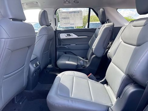 New 2026 Ford Explorer Active AWD/4WD image 24