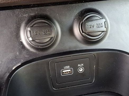 Used 2017 Hyundai Santa Fe Sport image 21