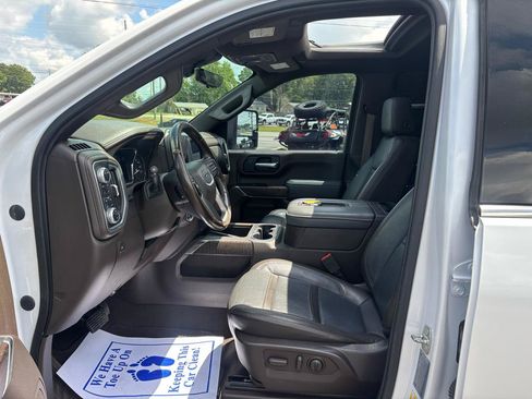 Used 2022 GMC Sierra 2500 Denali w/ Denali Ultimate Package AWD/4WD image 11