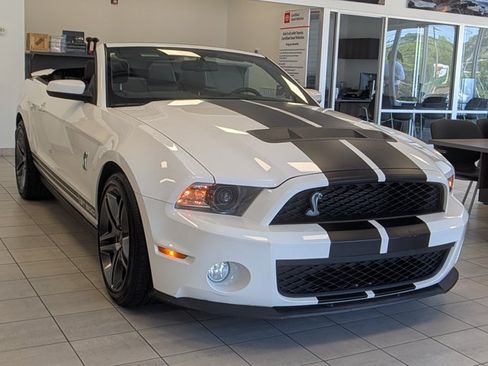 Used 2012 Ford Mustang Shelby GT500 w/ Electronics Pkg RWD image 3