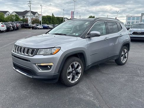 Used 2018 Jeep Compass Limited AWD/4WD image 3