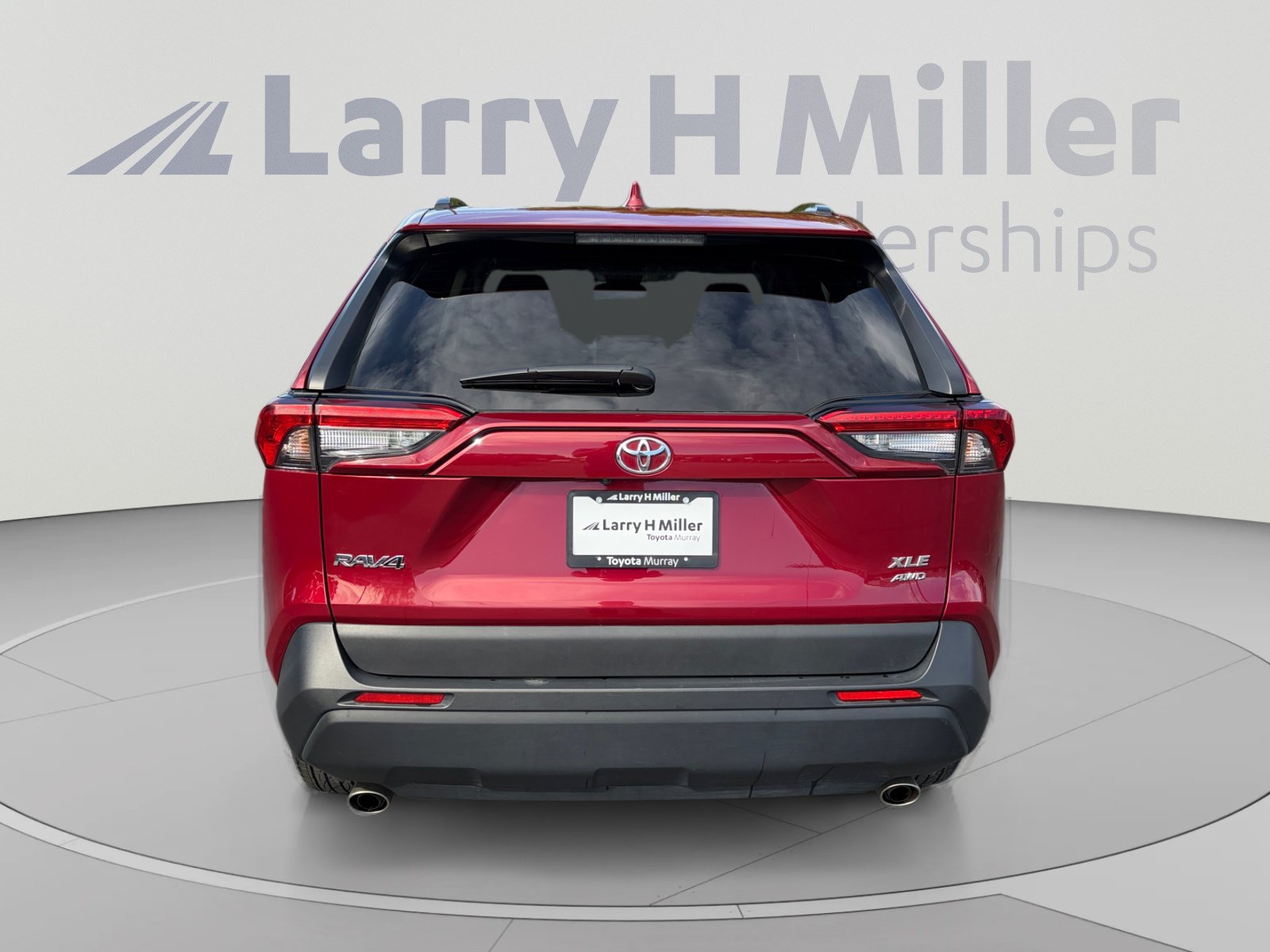 Used 2025 Toyota RAV4 XLE AWD/4WD image 4