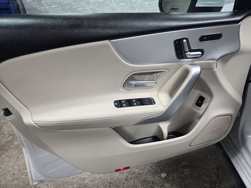 Used 2020 Mercedes-Benz A 220 A 220 image 7