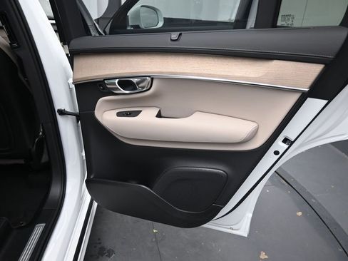New 2026 Volvo XC90 B6 Ultra w/ Protection Package AWD/4WD image 33