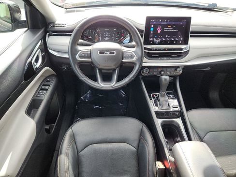 Certified 2022 Jeep Compass Limited image 13