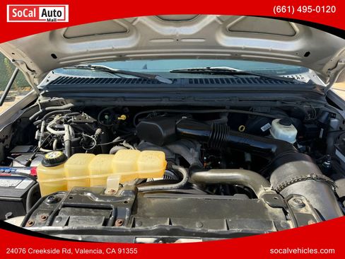 Used 2005 Ford Excursion XLS RWD image 24