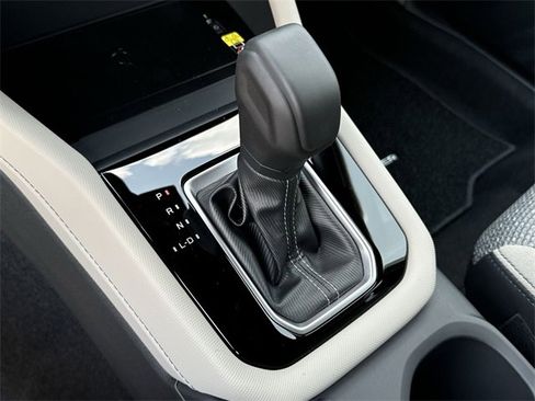 Used 2025 Subaru Forester Premium w/ Convenience Package #2 image 13