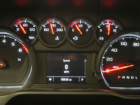 Used 2022 Chevrolet Silverado 1500 Custom w/ Rally Edition RWD image 12