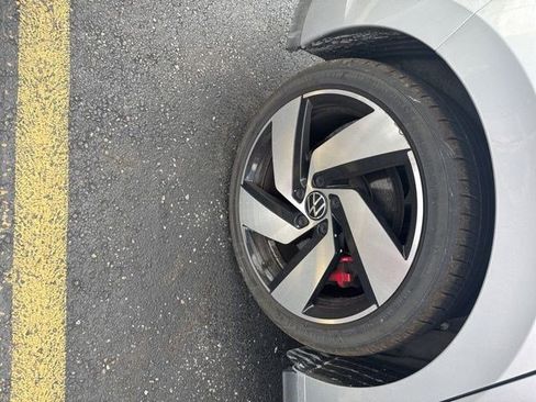 Used 2022 Volkswagen GTI S FWD image 15