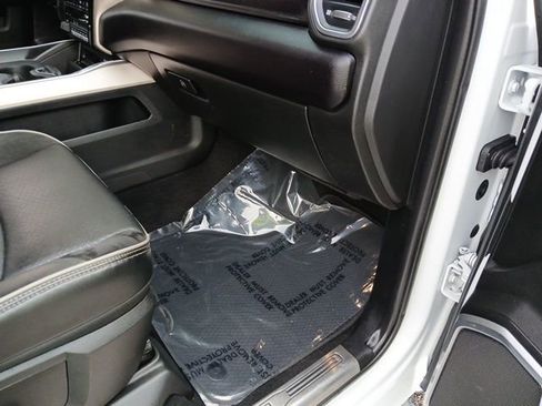 Used 2022 RAM 3500 Laramie image 32