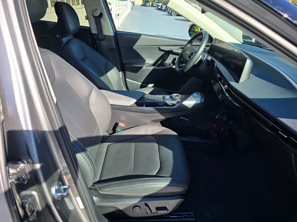 Certified 2024 Kia EV6 Wind AWD/4WD image 12