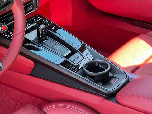 Certified 2026 Porsche 911 Targa 4 GTS AWD/4WD image 29