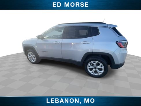 Used 2025 Jeep Compass Latitude w/ Convenience Group image 6