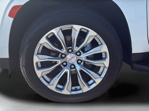 Used 2024 GMC Yukon Denali w/ LPO, Floor Liner Package AWD/4WD image 23