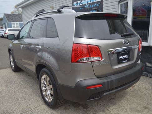 Used 2011 Kia Sorento EX w/ Premium Pkg AWD/4WD image 3