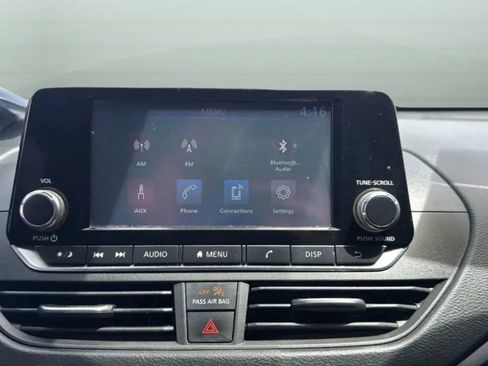 Used 2022 Nissan Altima 2.5 S FWD image 19
