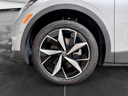 Used 2023 Volkswagen ID.4 Pro S AWD/4WD image 30