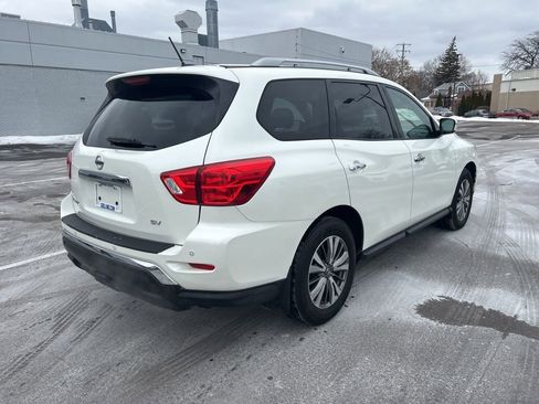 Used 2018 Nissan Pathfinder SV w/ SV All Weather Package image 5