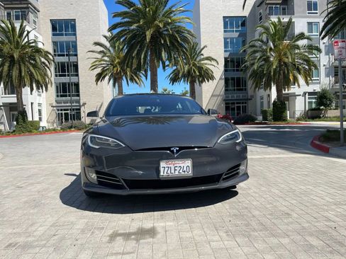 Used 2020 Tesla Model S Long Range image 3