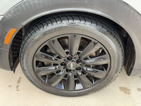 Used 2019 MINI Cooper Countryman S w/ Premium Package FWD image 14