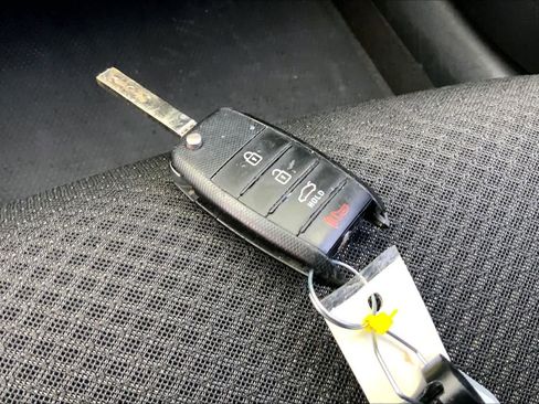 Used 2018 Kia Optima LX FWD image 13