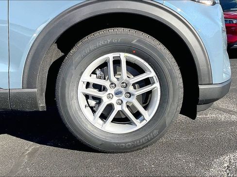 New 2026 Ford Explorer Active w/ Active Comfort Package image 12