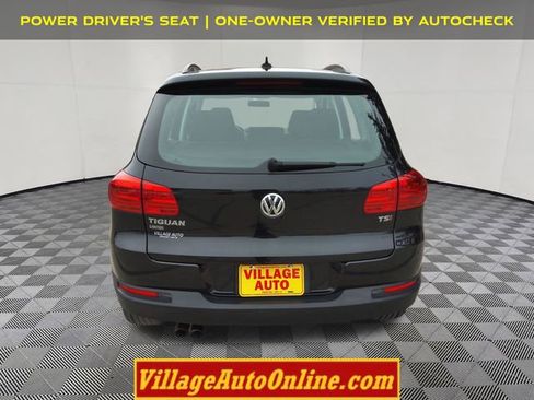 Used 2017 Volkswagen Tiguan S image 3