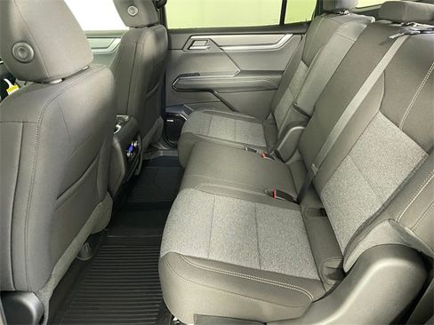 New 2026 GMC Acadia Elevation image 13