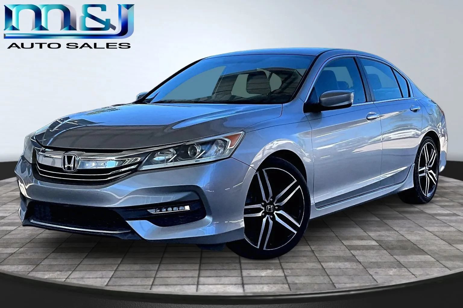 Used 2017 Honda Accord Sport image 1