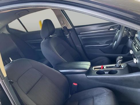 Used 2020 Nissan Altima 2.5 S FWD image 9