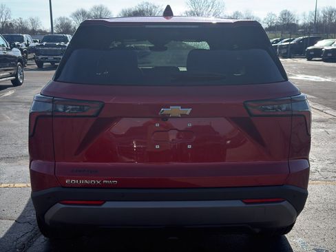 Used 2026 Chevrolet Equinox LT w/ Safety and Technology Package image 7