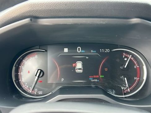 Used 2025 Toyota RAV4 XLE FWD image 18
