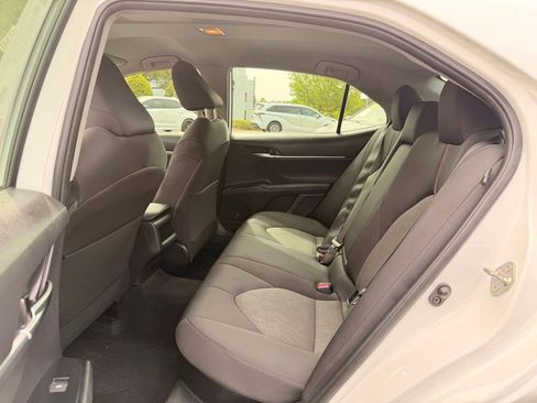 Used 2020 Toyota Camry LE FWD image 14
