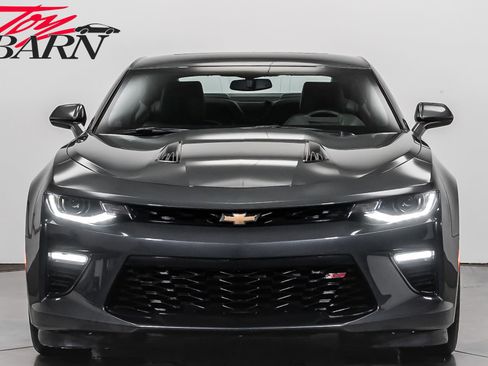 Used 2017 Chevrolet Camaro SS image 8