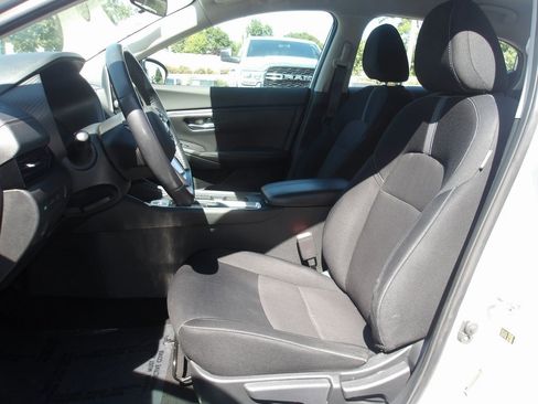 Used 2021 Nissan Sentra SV image 11