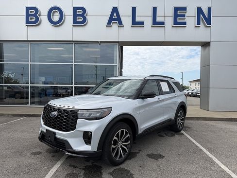 Used 2026 Ford Explorer ST-Line AWD/4WD image 1