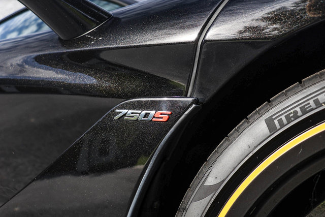 Used 2025 McLaren 750S RWD image 90