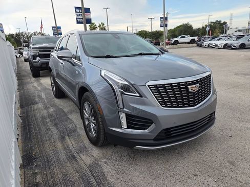 Used 2021 Cadillac XT5 Premium Luxury FWD image 4