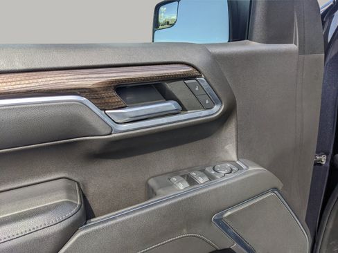 Used 2022 Chevrolet Silverado 1500 LT w/ All Star Edition Plus RWD image 23