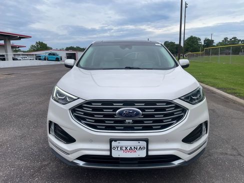 Used 2019 Ford Edge Titanium w/ Equipment Group 301A image 7