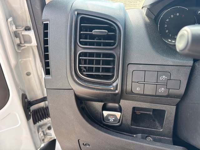 Used 2025 RAM ProMaster 2500 w/ U-Haul Equipment Group FWD image 28