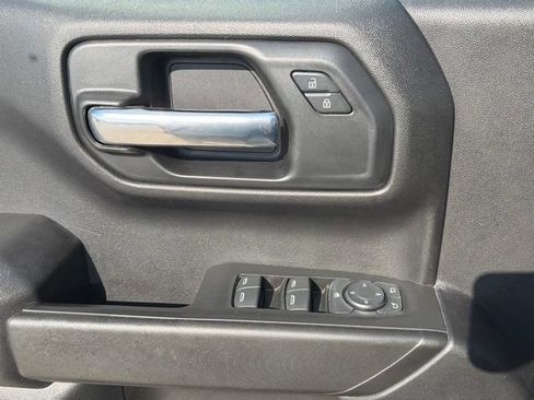 Used 2020 Chevrolet Silverado 1500 Custom w/ Custom Value Package AWD/4WD image 13
