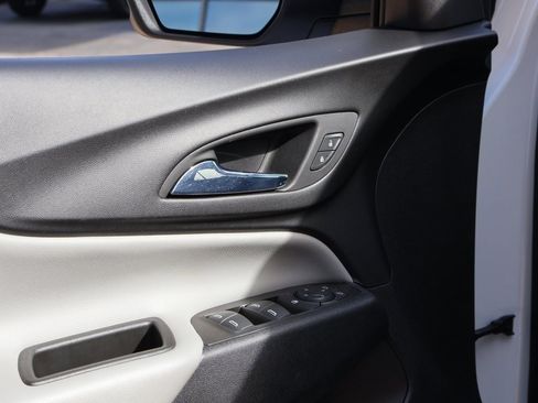 Used 2022 Chevrolet Equinox LS w/ LS Convenience Package image 22