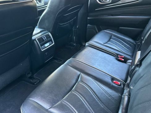 Used 2018 INFINITI QX60 Luxe AWD/4WD image 12